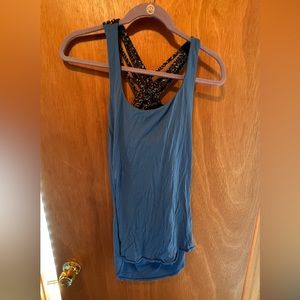 EUC lululemon free to be wild tank Sz 6